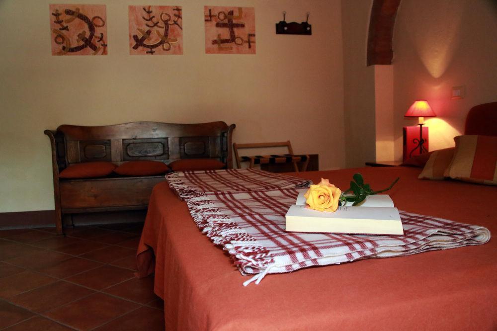 Relais Guado Al Sole Hotel Pomarance Exterior photo